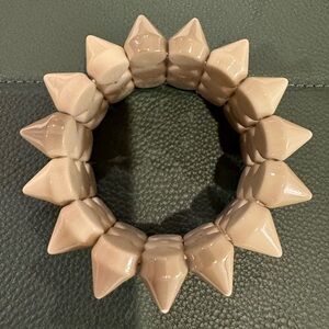 Punk inspired elastic bracelet